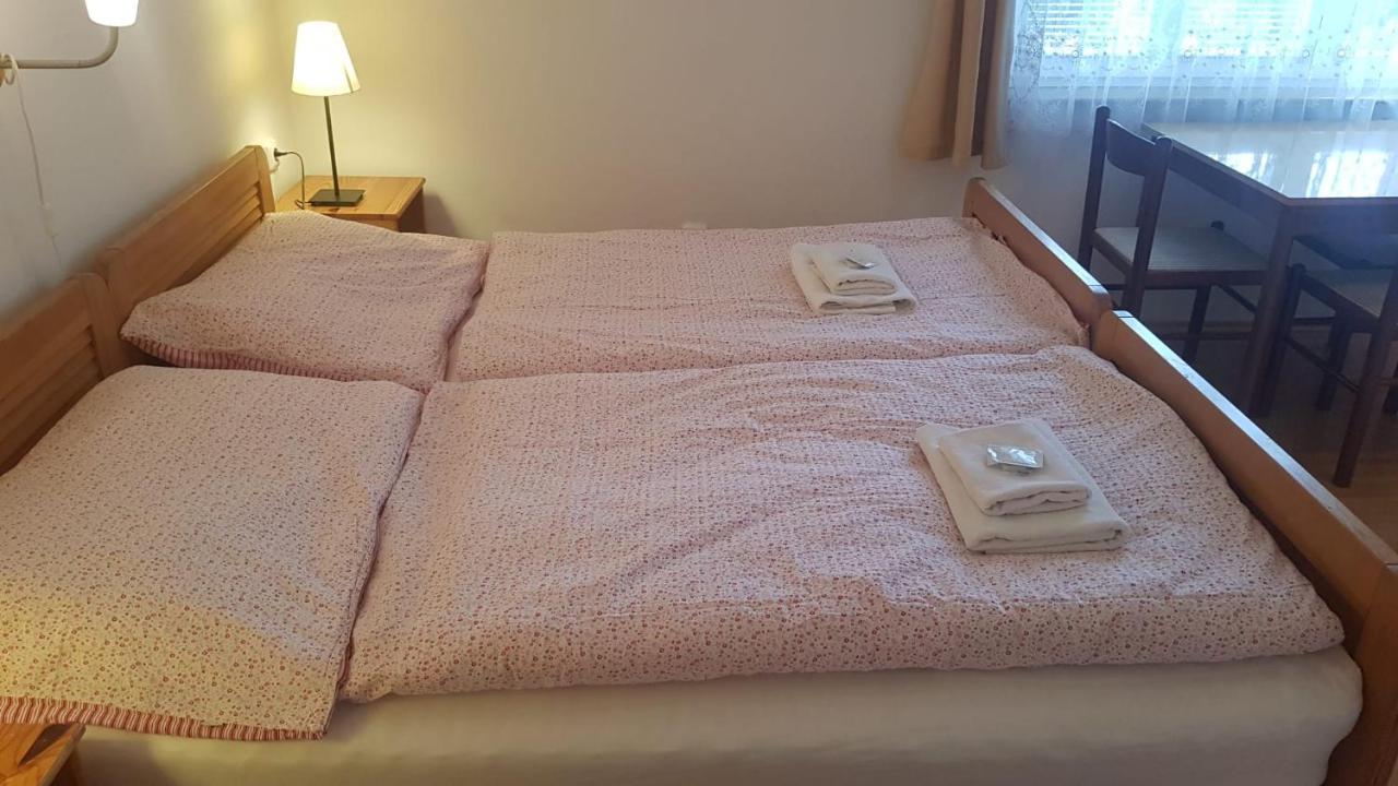 Pension Family Карлові Вари Екстер'єр фото