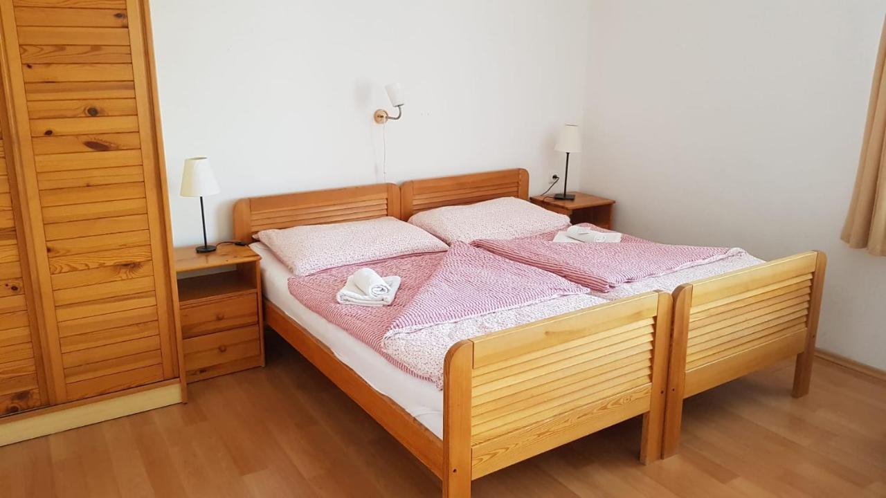 Pension Family Карлові Вари Екстер'єр фото