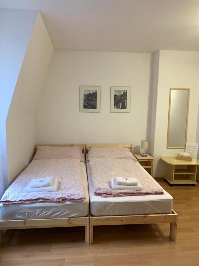 Pension Family Карлові Вари Екстер'єр фото