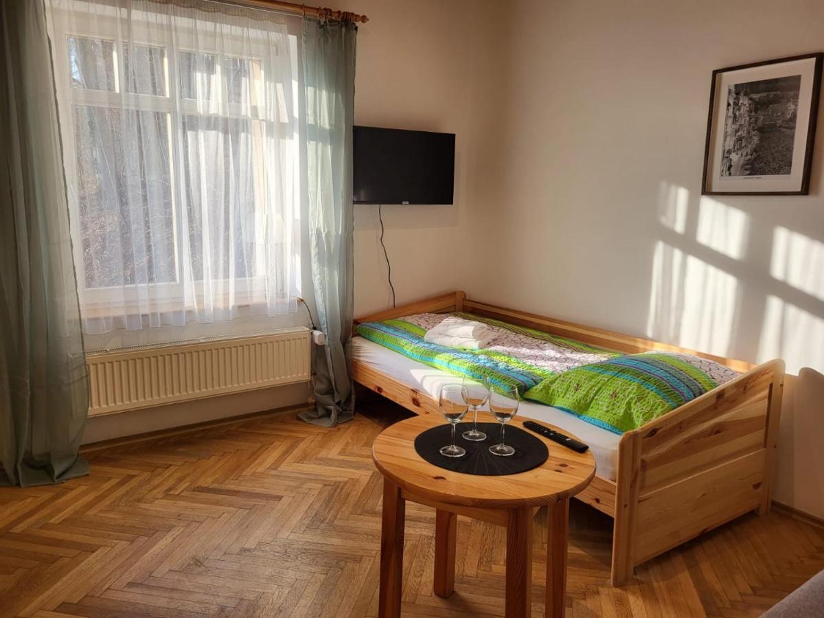 Pension Family Карлові Вари Екстер'єр фото