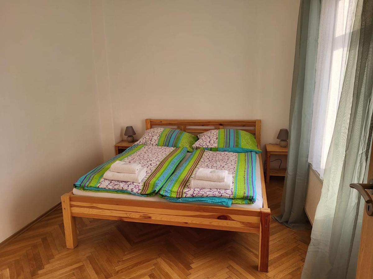 Pension Family Карлові Вари Екстер'єр фото